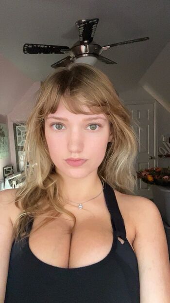 Full leaked Mikahhlynn private onlyfans photo