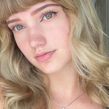 Full leaked Mikahhlynn private onlyfans photo