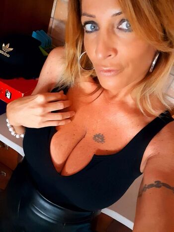 Full leaked Mikela lattanzi private onlyfans photo