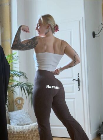 Full leaked Mila orriols private onlyfans photo