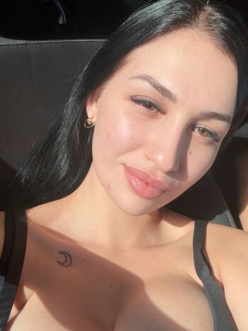 Full leaked Milagros solodujin page private onlyfans photo