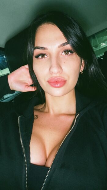 Milagros Solodujin