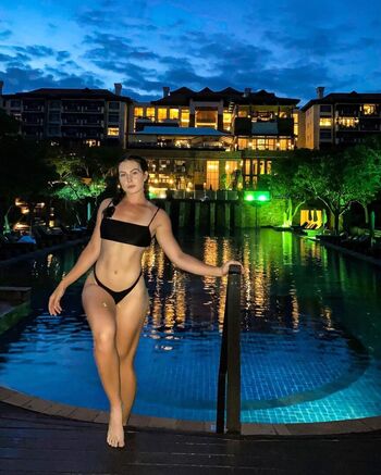 Full leaked Milan bella comley private onlyfans photo