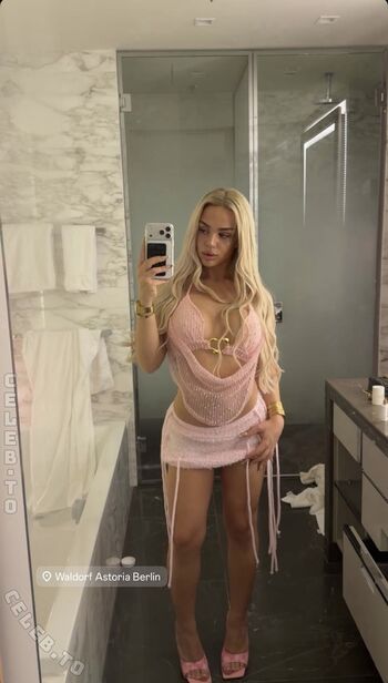 Full leaked Milaneedls private onlyfans photo
