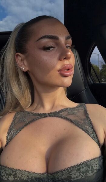 Full leaked Milaneedls private onlyfans photo