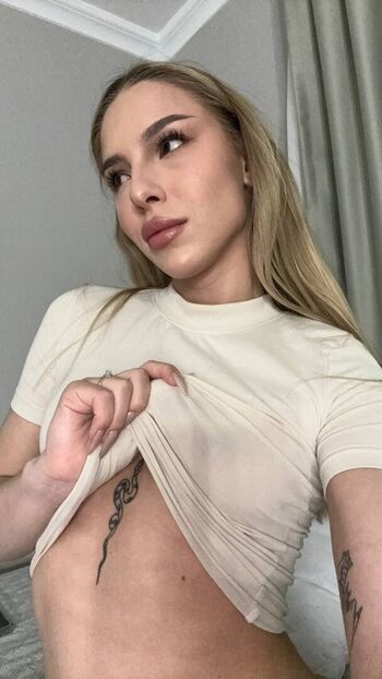 Full leaked Milaxxoxo private onlyfans photo