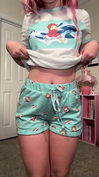Full leaked Mildhippie private onlyfans photo