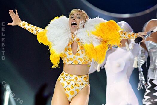 Full leaked Miley cyrus page private onlyfans photo