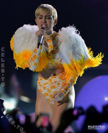 Full leaked Miley cyrus page private onlyfans photo