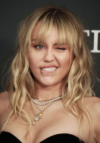 Full leaked Miley cyrus page private onlyfans photo