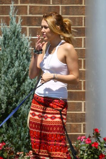 Full leaked Miley cyrus page private onlyfans photo