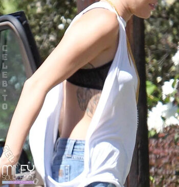 Full leaked Miley cyrus page private onlyfans photo