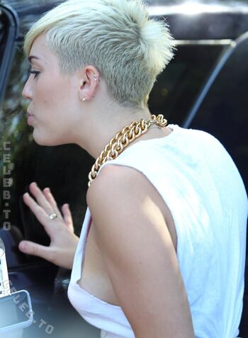 Full leaked Miley cyrus page private onlyfans photo
