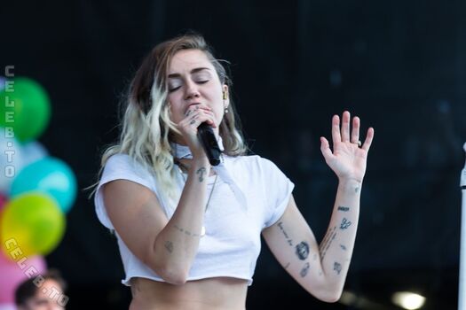 Full leaked Miley cyrus private onlyfans photo
