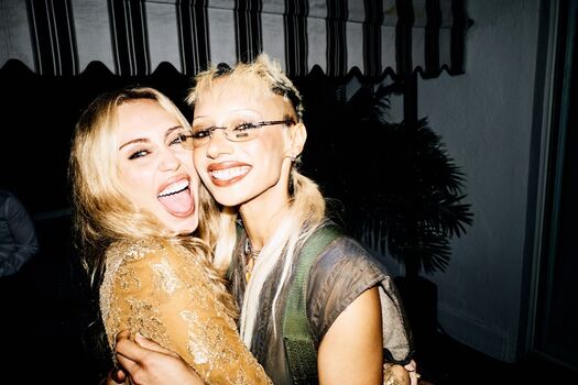 Full leaked Miley cyrus page private onlyfans photo