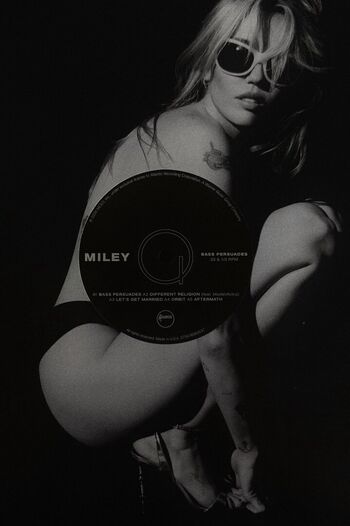 Full leaked Miley cyrus page private onlyfans photo