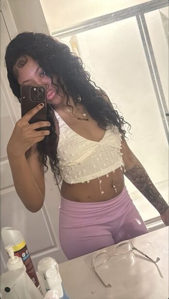 Full leaked Milfykayla private onlyfans photo
