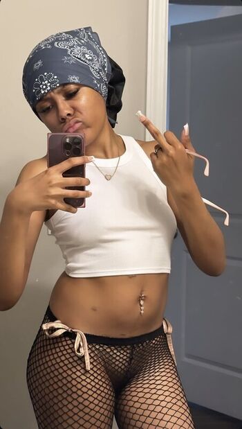 Full leaked Milfykayla private onlyfans photo