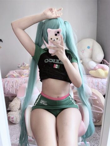 Full leaked Milkiewaifu private onlyfans photo