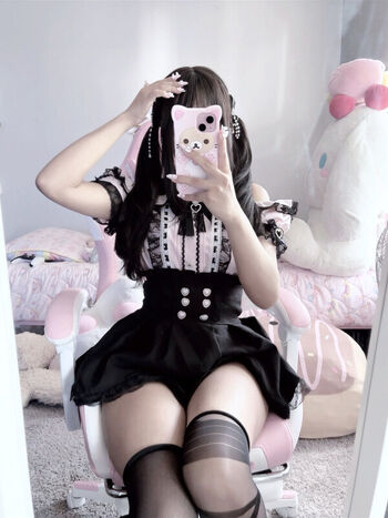 Full leaked Milkiewaifu private onlyfans photo