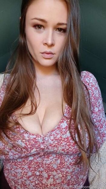 MilkyMoonGoddess