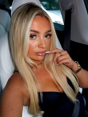 Full leaked Milli tansley private onlyfans photo