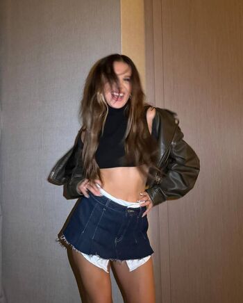 Full leaked Millie bobby brown page private onlyfans photo