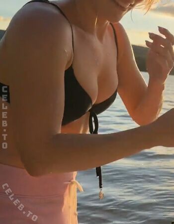 Full leaked Milschbaum private onlyfans photo
