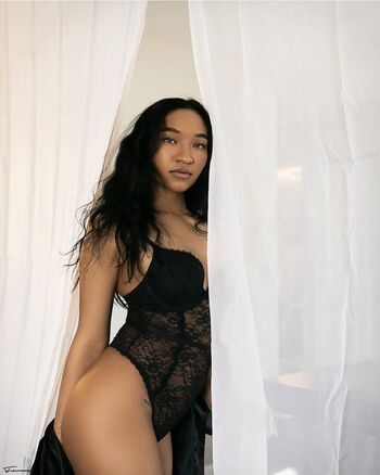 Full leaked Mimi falcon private onlyfans photo