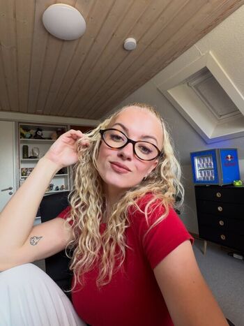 Full leaked Mimi lintrup private onlyfans photo