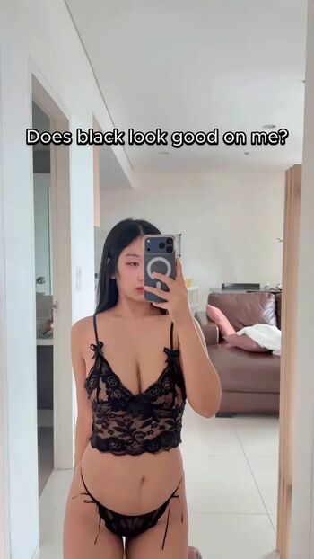 Full leaked Mimi lyn private onlyfans photo