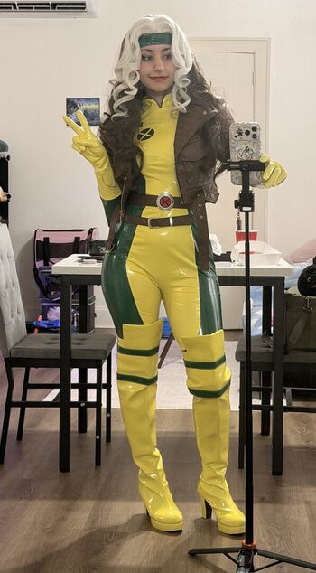 Full leaked Mimidoescosplay private onlyfans photo