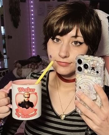 mimidoescosplay