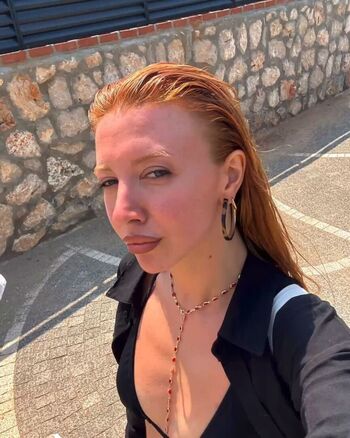 Full leaked Mina solak page private onlyfans photo