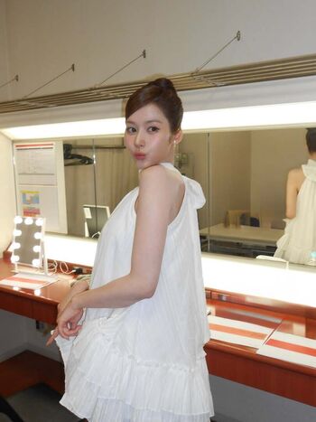 Full leaked Minatozaki sana page private onlyfans photo