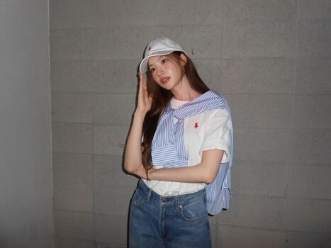 Full leaked Minatozaki sana page private onlyfans photo
