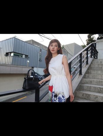 Full leaked Minatozaki sana page private onlyfans photo