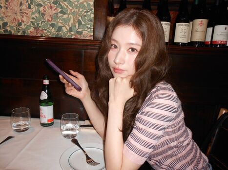 Full leaked Minatozaki sana page private onlyfans photo
