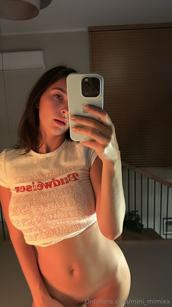 Full leaked Mini mimi private onlyfans photo