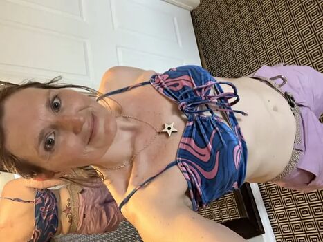 Full leaked Mini truck private onlyfans photo