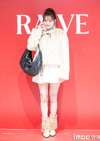 Minnie (Nicha Yontararak - I-dle