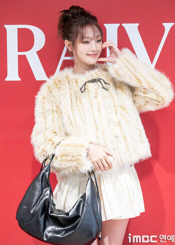 Minnie (Nicha Yontararak - I-dle