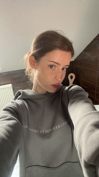 Full leaked Mira  page private onlyfans photo