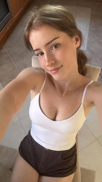 Full leaked Mira page private onlyfans photo