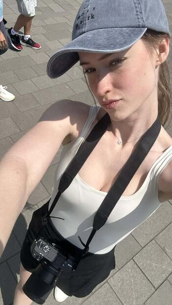 Full leaked Mira private onlyfans photo