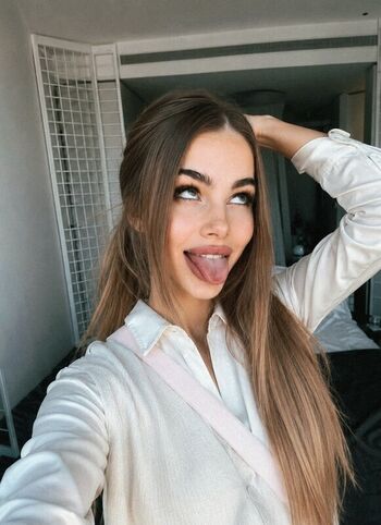 Full leaked Mira levels private onlyfans photo