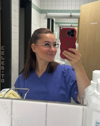Full leaked Mira moon private onlyfans photo