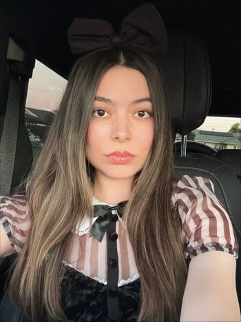 Miranda Cosgrove