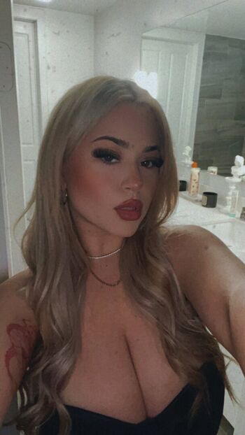 Full leaked Mirandagarcya private onlyfans photo