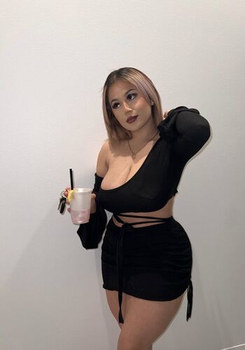 Full leaked Mirandagarcya private onlyfans photo